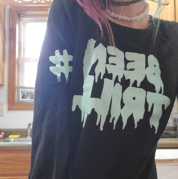 Love sleeve shirt - Picture 1 of 5